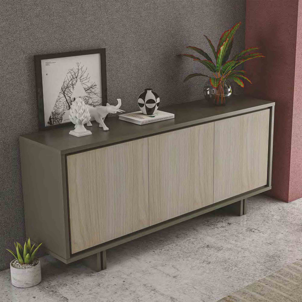 Joker Contromobile 3 Ante con piede in metallo & anta cannettata di Premobil S.R.L.