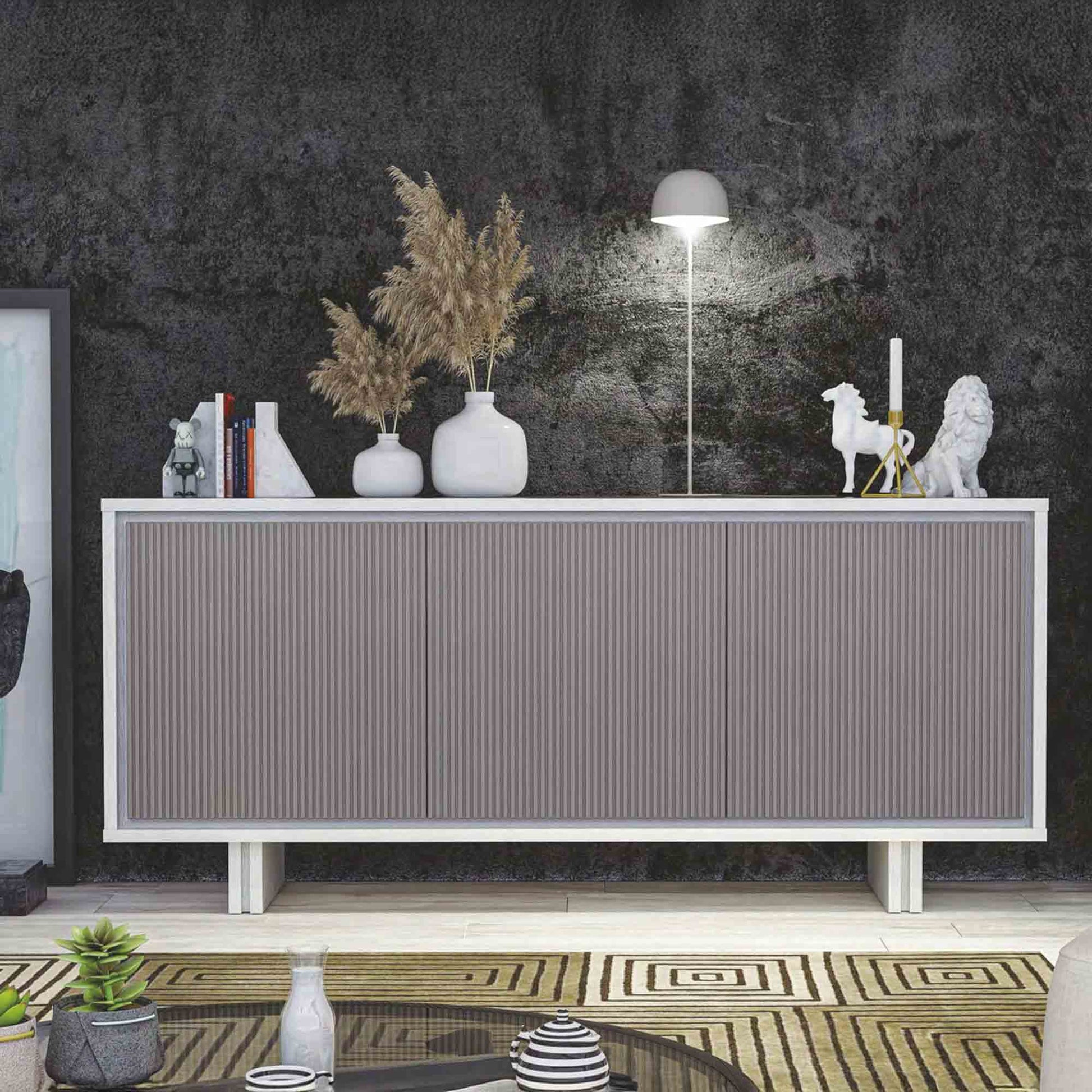 Joker Contromobile 3 Ante con piede in metallo & anta cannettata di Premobil S.R.L.